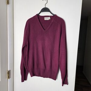 Vintage 80s men's size large, 100% Orlon acrylic V-neck sweater, Made In USA
